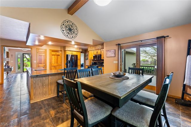98 Jade Circle, Canfield, OH 44406