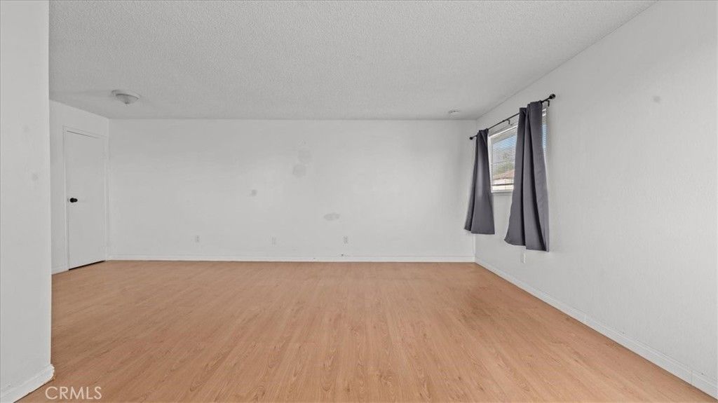 Image 8 of property listing at 3451 Rainbow Lane, Highland, CA 92346