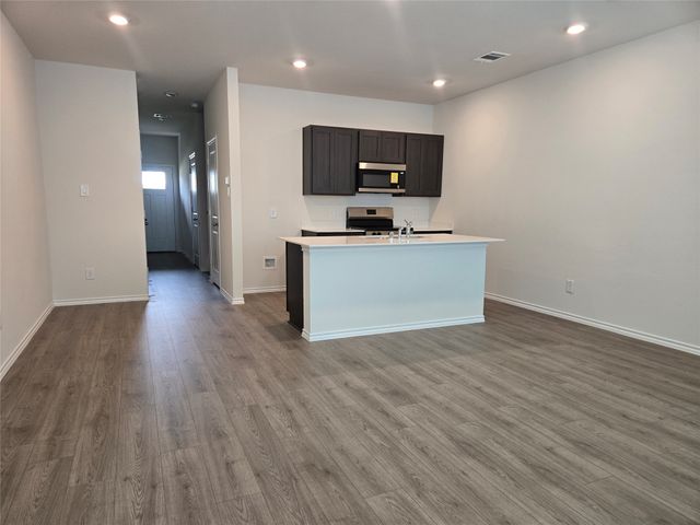 207 Tall Cedar Way, Princeton, TX 75407
