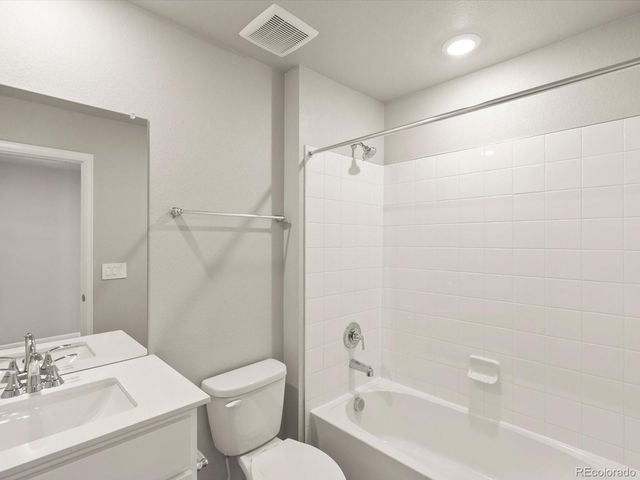 1596 Riverplace Drive 3, Windsor, CO 80550