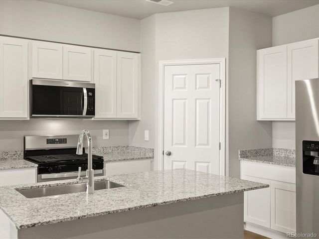 1596 Riverplace Drive 3, Windsor, CO 80550