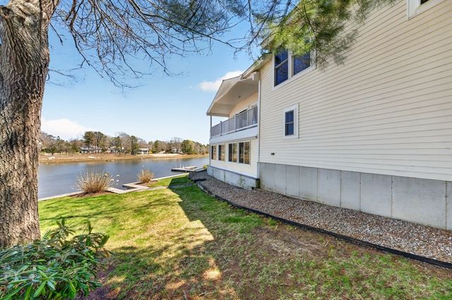 63 Edgewater Drive, Wareham, MA 02571