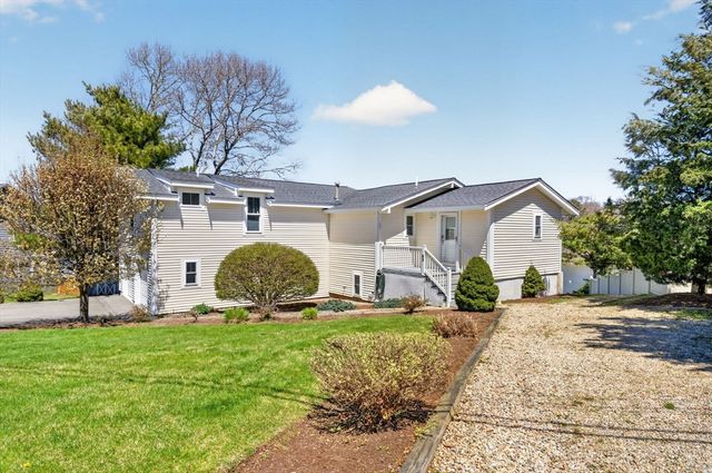 63 Edgewater Drive, Wareham, MA 02571