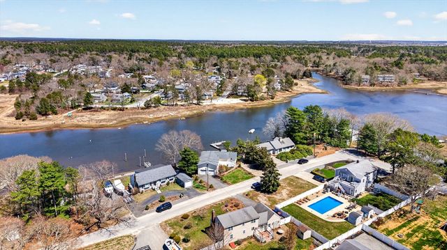 63 Edgewater Drive, Wareham, MA 02571