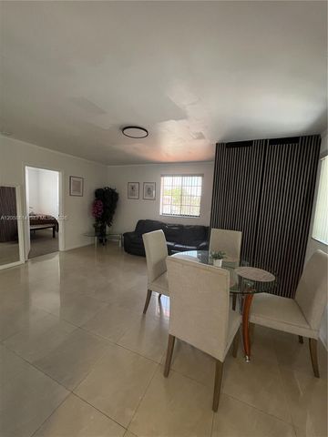 961 E 9th St, Hialeah, FL 33010