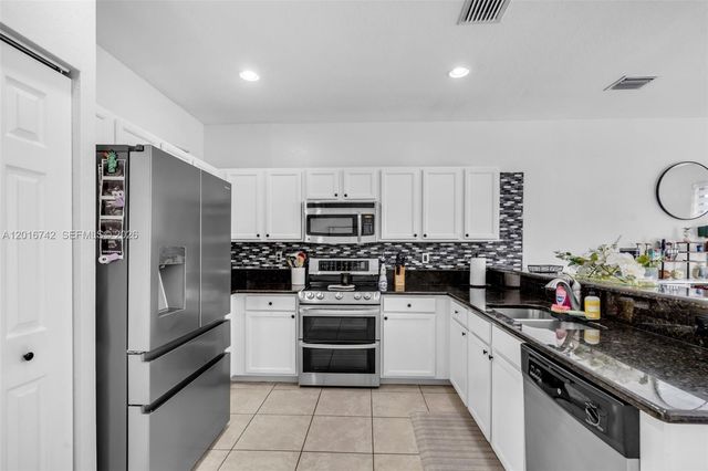 8936 W 35th Ln, Hialeah, FL 33018
