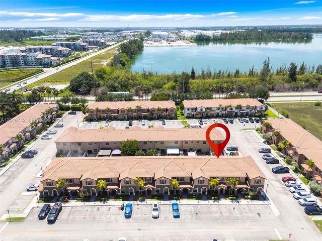 8936 W 35th Ln, Hialeah, FL 33018