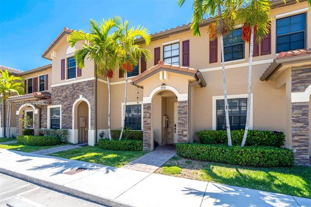 8936 W 35th Ln, Hialeah, FL 33018