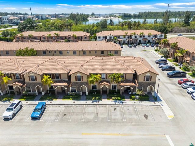 8936 W 35th Ln, Hialeah, FL 33018