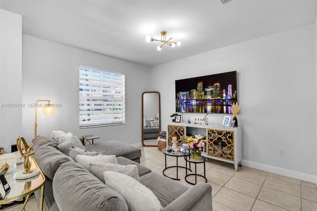 8936 W 35th Ln, Hialeah, FL 33018