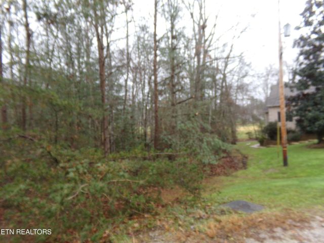 15 Kenwood Court, Crossville, TN 38558