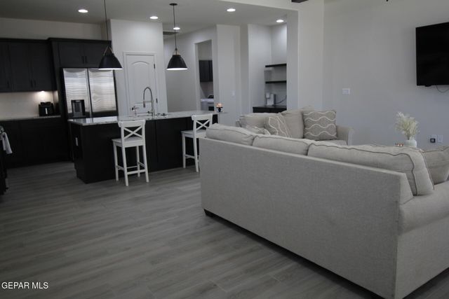 13878 Paseo Central Avenue, Horizon City, TX 79928