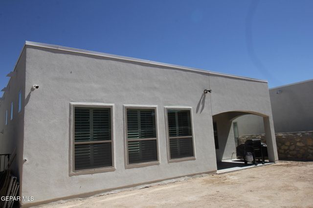 13878 Paseo Central Avenue, Horizon City, TX 79928