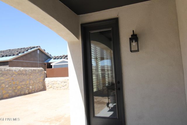 13878 Paseo Central Avenue, Horizon City, TX 79928