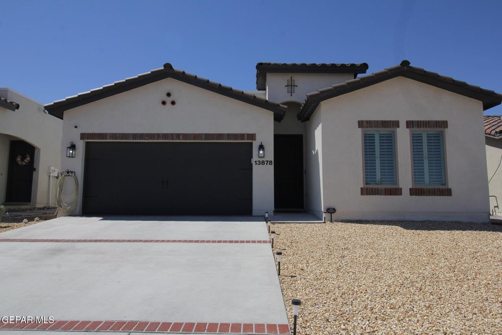 13878 Paseo Central Avenue, Horizon City, TX 79928