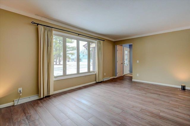 7330 W Branford Lane, Madison, WI 53717