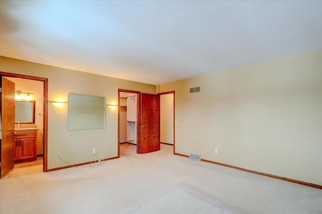 7330 W Branford Lane, Madison, WI 53717