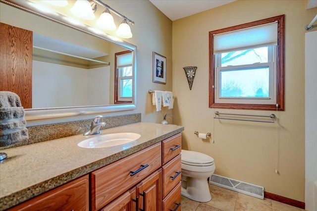 7330 W Branford Lane, Madison, WI 53717