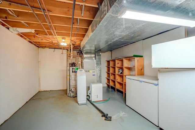 7330 W Branford Lane, Madison, WI 53717