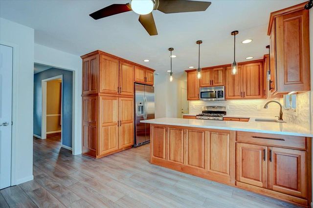 7330 W Branford Lane, Madison, WI 53717