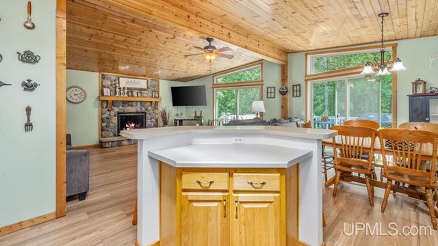 5935 Brampton 27.5 Road, Gladstone, MI 49837