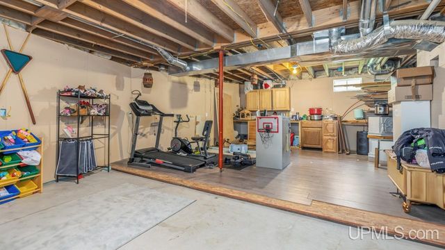 5935 Brampton 27.5 Road, Gladstone, MI 49837