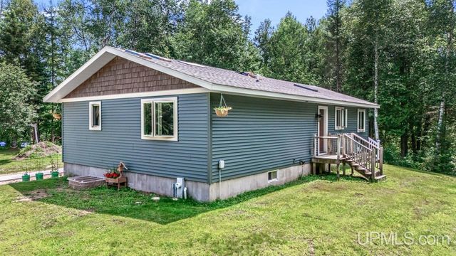 5935 Brampton 27.5 Road, Gladstone, MI 49837