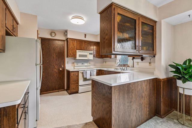 8224 Toledo Avenue N, Brooklyn Park, MN 55443