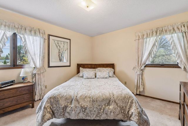 8224 Toledo Avenue N, Brooklyn Park, MN 55443