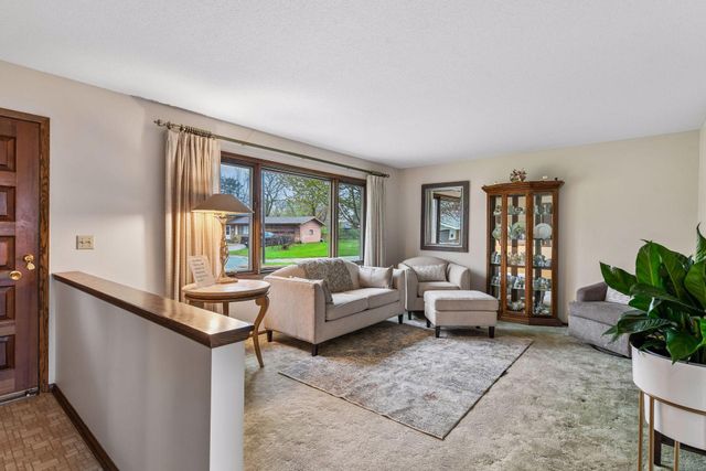 8224 Toledo Avenue N, Brooklyn Park, MN 55443