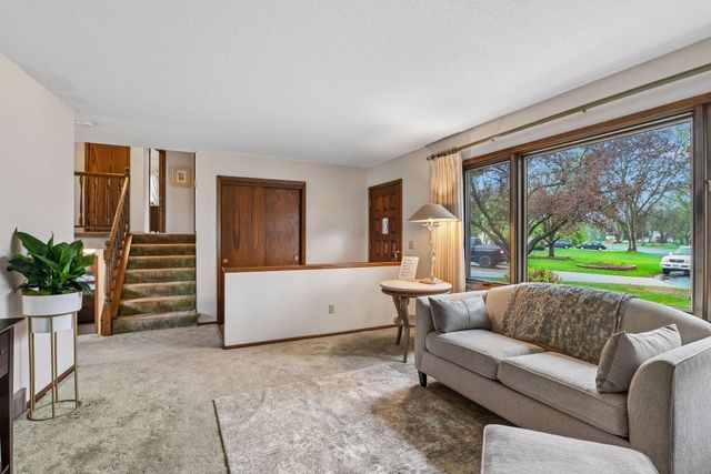 8224 Toledo Avenue N, Brooklyn Park, MN 55443