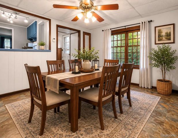 9235 Whitall Lane, Grosse Ile Township, MI 48138