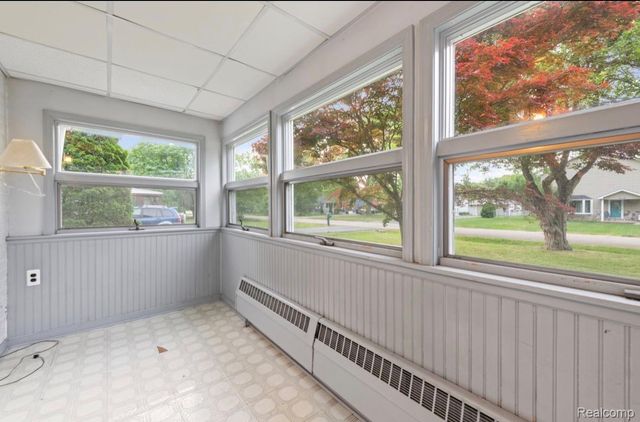 9235 Whitall Lane, Grosse Ile Township, MI 48138