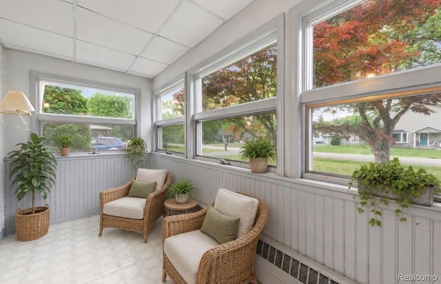 9235 Whitall Lane, Grosse Ile Township, MI 48138