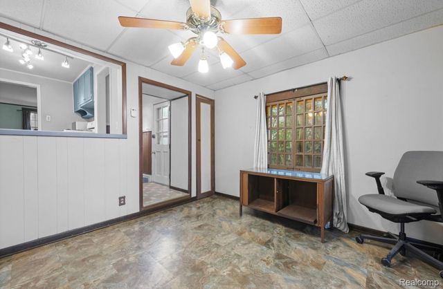 9235 Whitall Lane, Grosse Ile Township, MI 48138