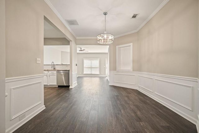 2045 Lake Shore Overlook NW, Kennesaw, GA 30152