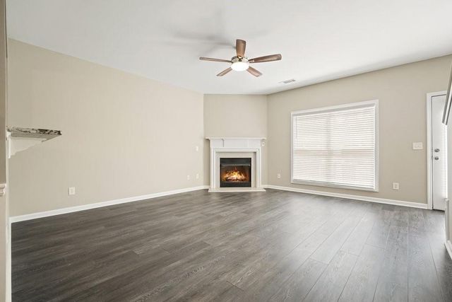 2045 Lake Shore Overlook NW, Kennesaw, GA 30152