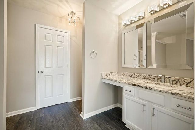 2045 Lake Shore Overlook NW, Kennesaw, GA 30152