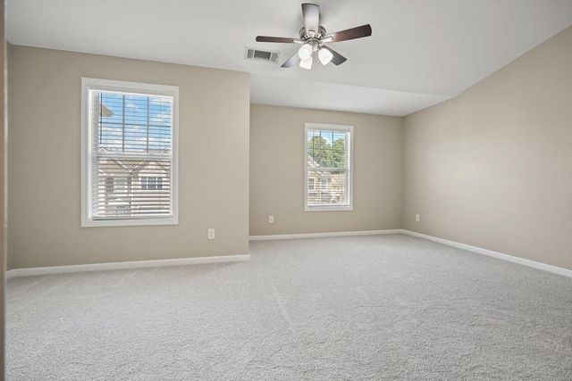 2045 Lake Shore Overlook NW, Kennesaw, GA 30152