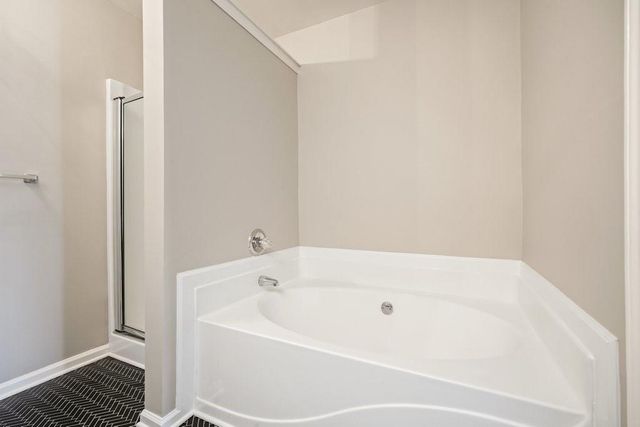 2045 Lake Shore Overlook NW, Kennesaw, GA 30152