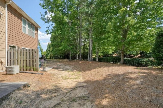 2045 Lake Shore Overlook NW, Kennesaw, GA 30152