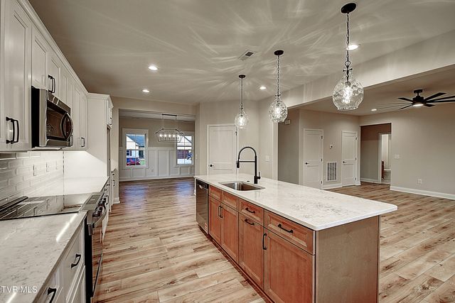 3067 Sawgrass Drive, Jonesborough, TN 37659