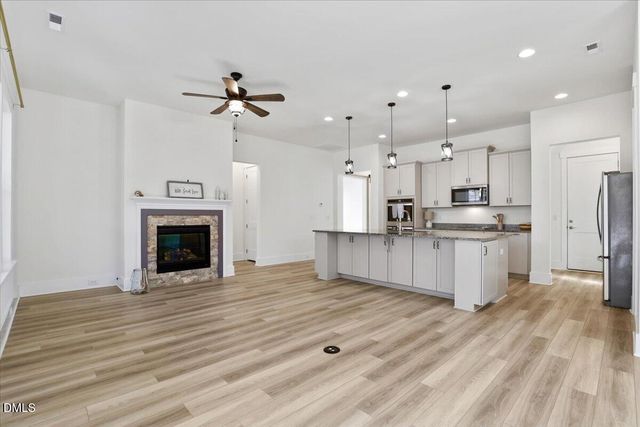 93 Lighthaven Lane, Clayton, NC 27527