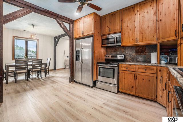 125 E Charles Street, Valley, NE 68064