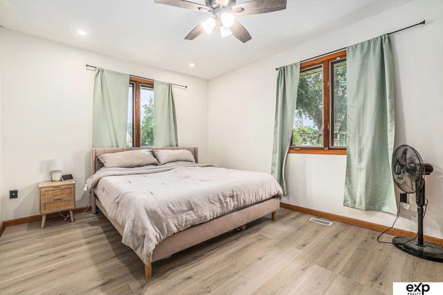 125 E Charles Street, Valley, NE 68064