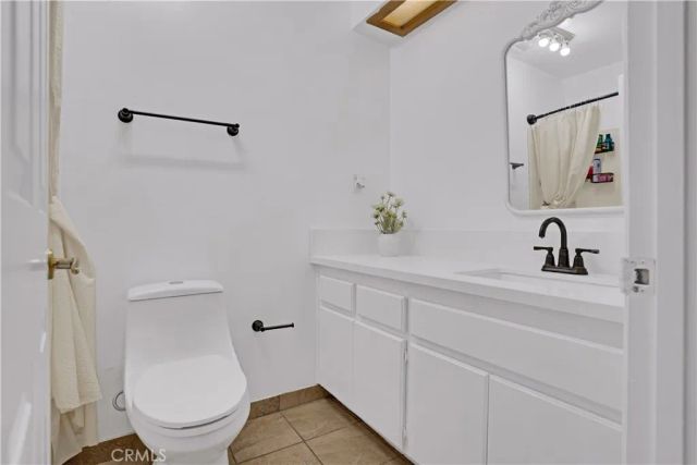 22196 Hoofbeat Way, Canyon Lake, CA 92587