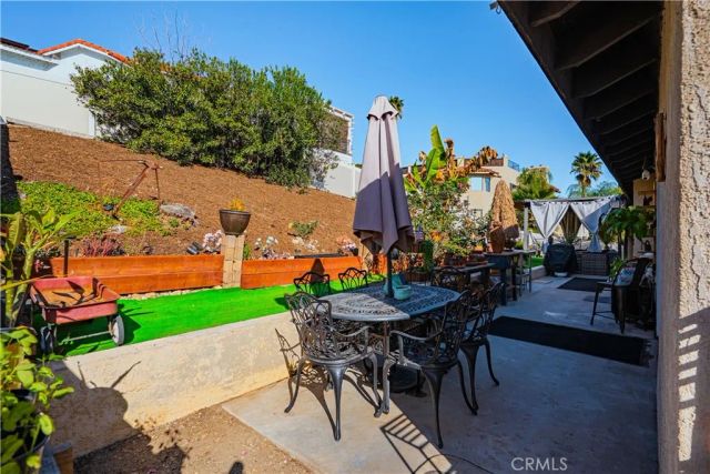 22196 Hoofbeat Way, Canyon Lake, CA 92587