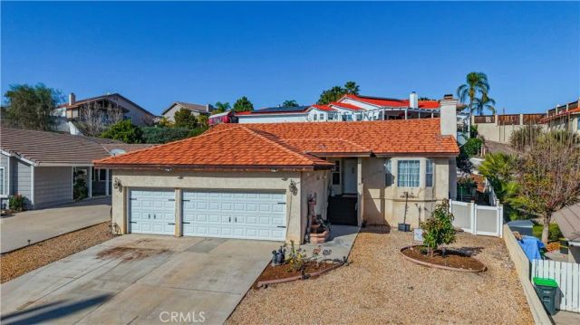 22196 Hoofbeat Way, Canyon Lake, CA 92587