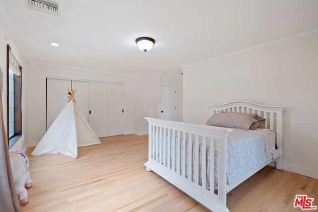 1601 Ard Eevin Avenue, Glendale, CA 91202