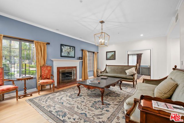 1601 Ard Eevin Avenue, Glendale, CA 91202
